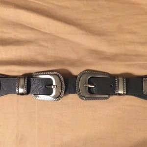 Snap double-buckle belt